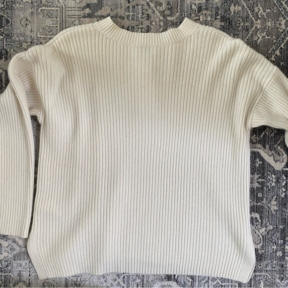 Club Monaco Cashmere Wool Sweater - Picture 5 of 6